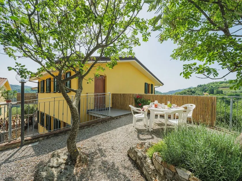 Schöne Wohnung für 4 Personen mit  W-LAN, Klimaanlage, TV und Innenhof - Image 1