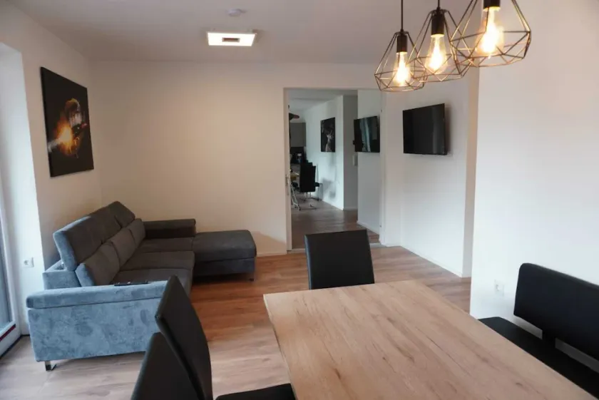 Comfort apartment with outdoor whirlpool and barrel sauna - Image 1