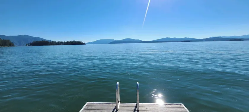 Waterfront Home on Lake Pend Oreille - Image 1