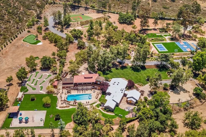 15 Acre Luxury Estate in San Diego - Image 1