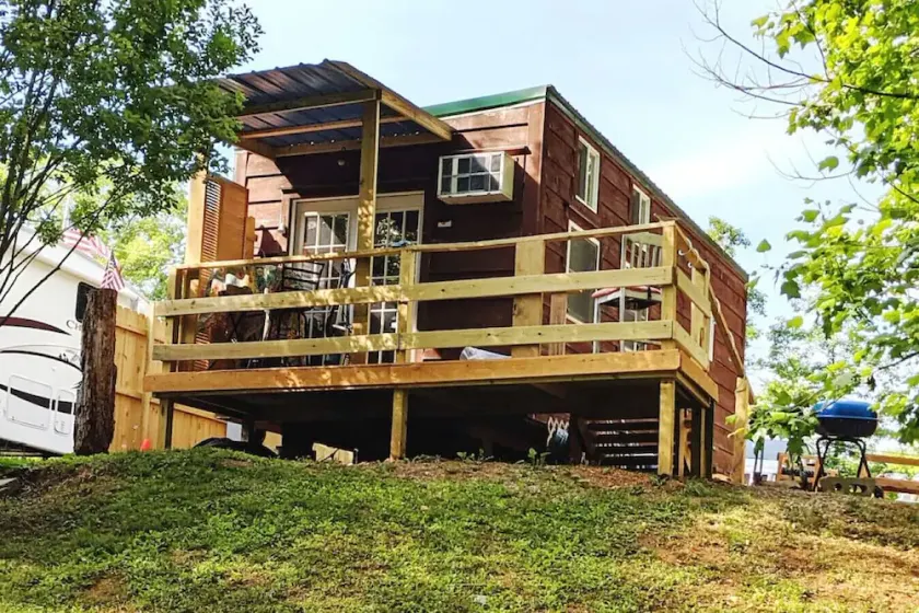 Tiny House Glamping at Watts Bar - Image 1