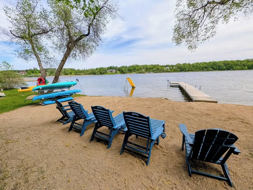 Buffalo Lake Cabin I Private Beach l Detroit Lakes l Pet Friendly - Image 1