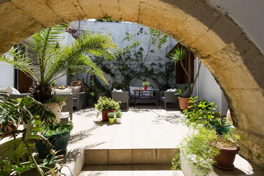 Lilys Apartments Old Town Rethymno - Image 1