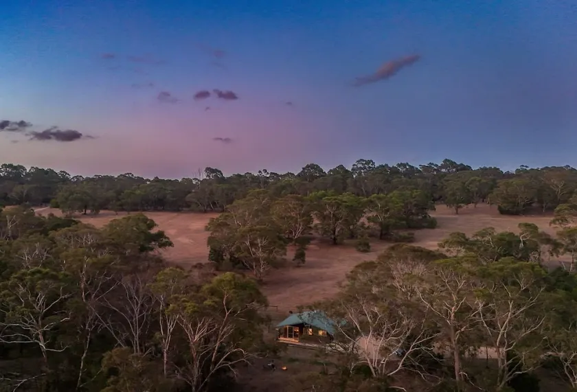 Bellbrae Mudbrick Love Shack - Image 1
