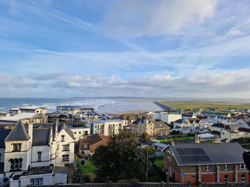 NEW! Beach vibe - walk to Westward Ho! - Image 1