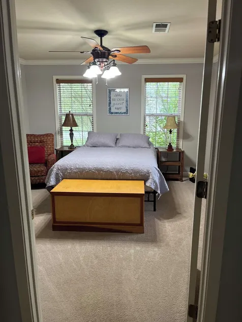 One Bedroom One Bath Apartment - Image 1