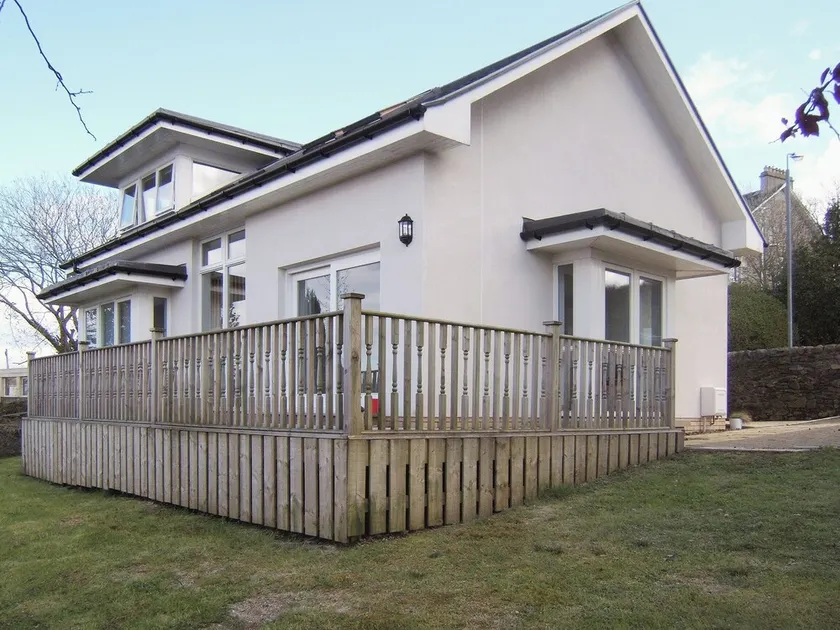 3 bedroom accommodation in Rothesay, Isle of Bute - Image 1