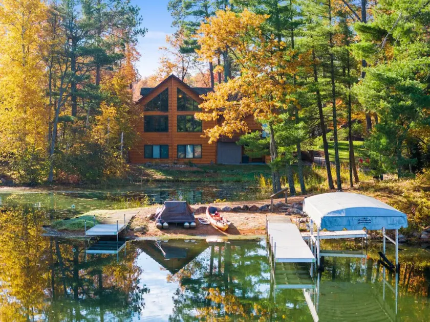 6000 sq ft Whitefish Lake Chain home with year around hot tub & gym! - Image 1