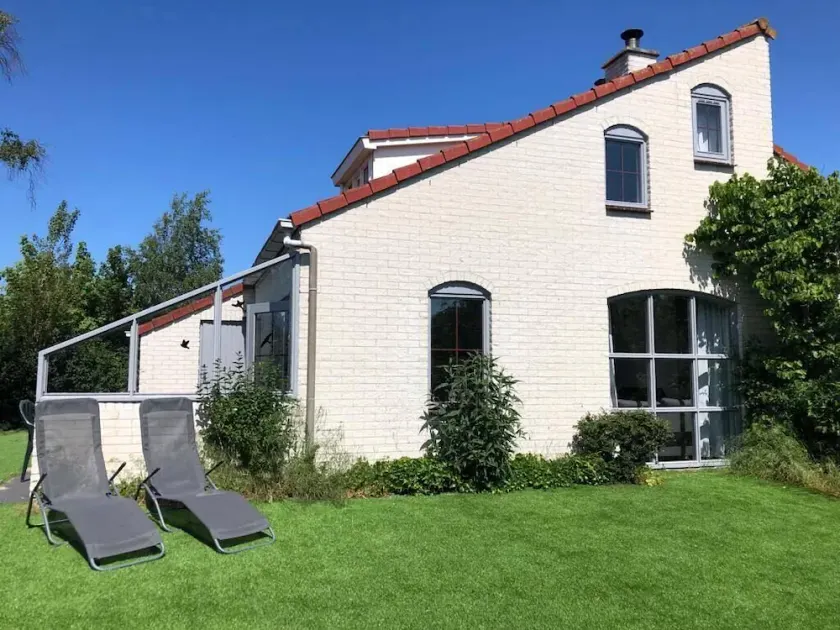 Luxury Bungalow for 2-6 people with fireplace in vacation park with swimming pool. - Image 1
