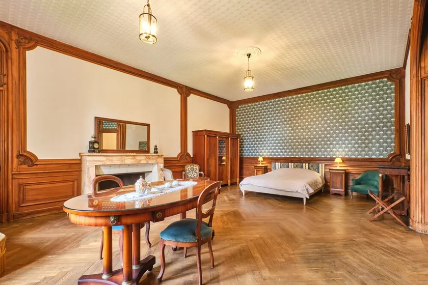 Guesthouse 'Room 1 - La Suite De La Marquise' with Shared Terrace and Garden - Image 1