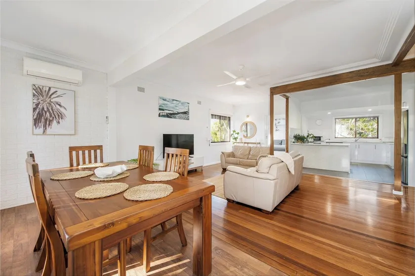Dustie's,  5 Pacific Street, South West Rocks - Image 1