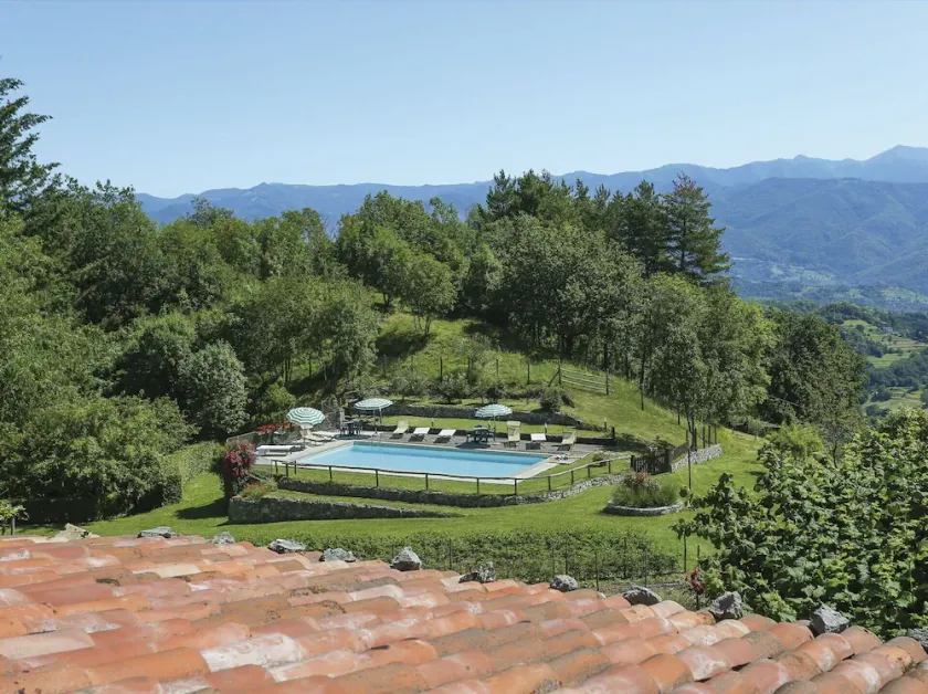 Schöne Wohnung in einem Ferienhaus für 6 Leute mit Pool,  W-LAN, TV und Innenhof - Image 1