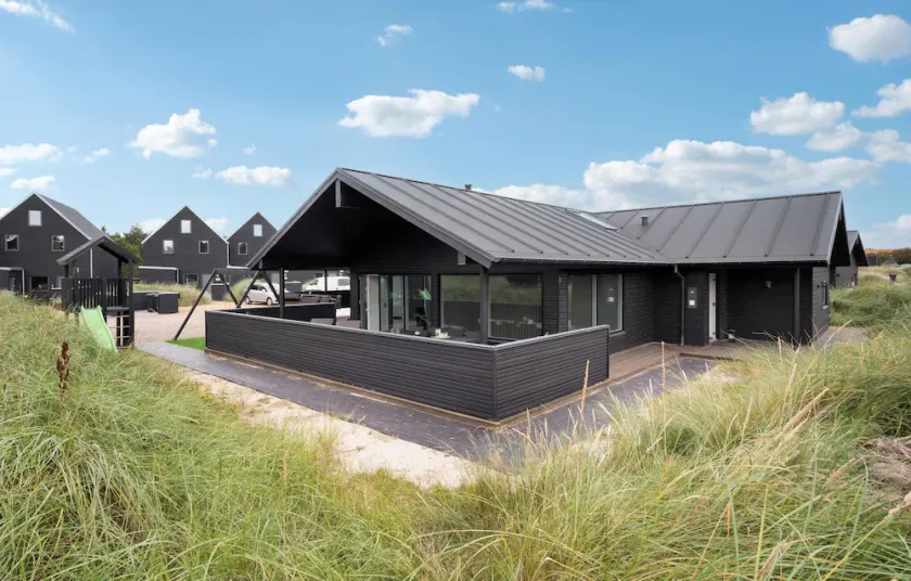 Amazing Home In Blåvand With Kitchen - Image 1