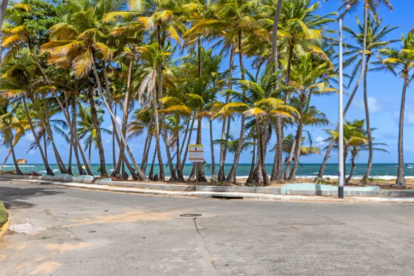 Waterbeach_Luquillo, Battery Backup/1 minute Beach/Private Jacuzzi - Image 1