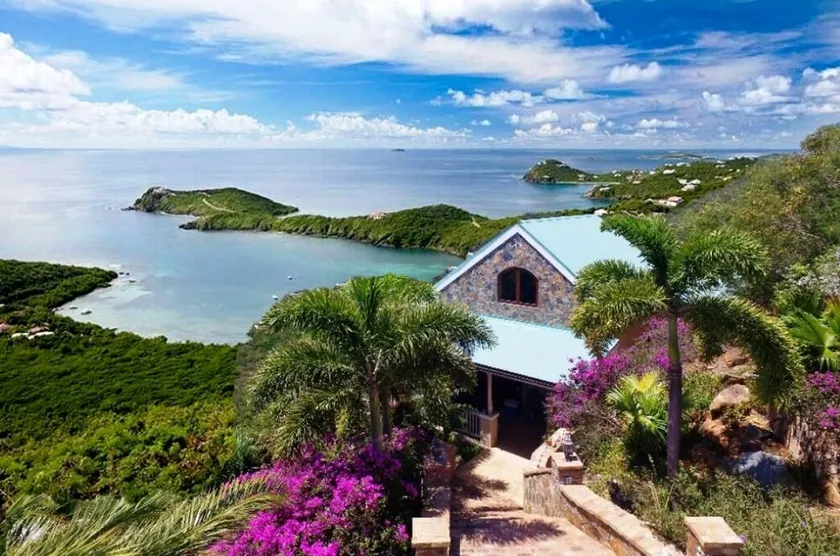 Honeymoon/Romantic Private Suite with Ocean View & Pool; Over 150 5 Star Reviews - Image 1