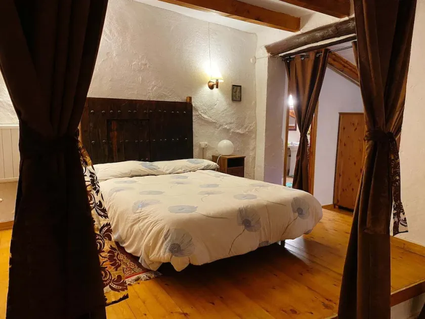 Rustic house in the province of Soria - Image 1
