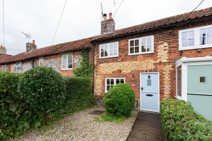 April Cottage - Image 1
