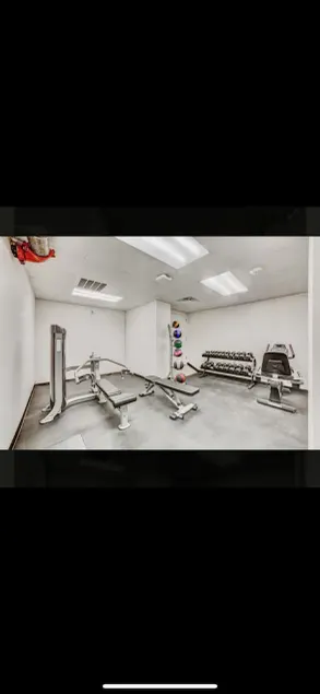 Cozy Modern Apt Downtown Tulsa-Gym Access - Image 1