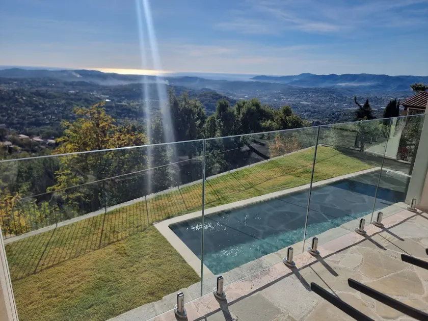 Villa con piscina riscaldata, vista panoramica sul mare, ambiente tranquillo, 1 ettaro di terreno - Image 1