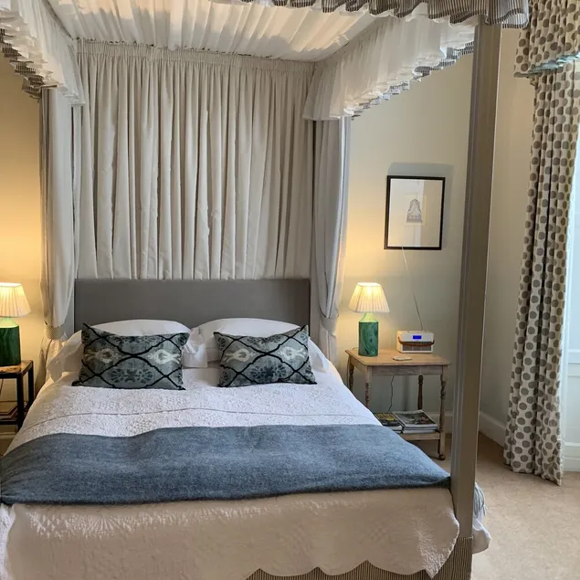 Elegante 2-Zimmer-Appartement mit Garten in Stockbridge - Image 1