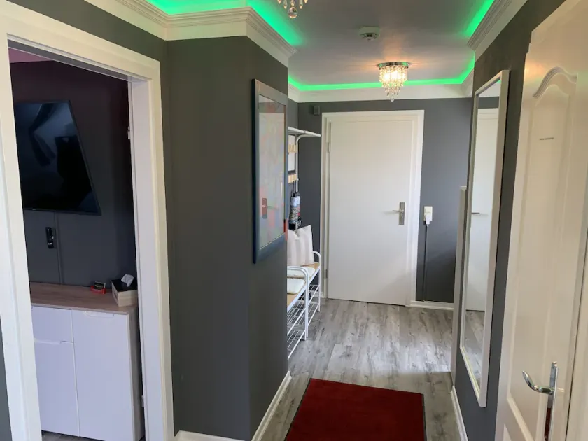 Best-Preis Ferienwohnung mit Netflix, Self-Check-In, eBike Ladestation im Fahrradraum, WLAN - direkt am Elberadweg im Herzen von Wittenberge - Image 1