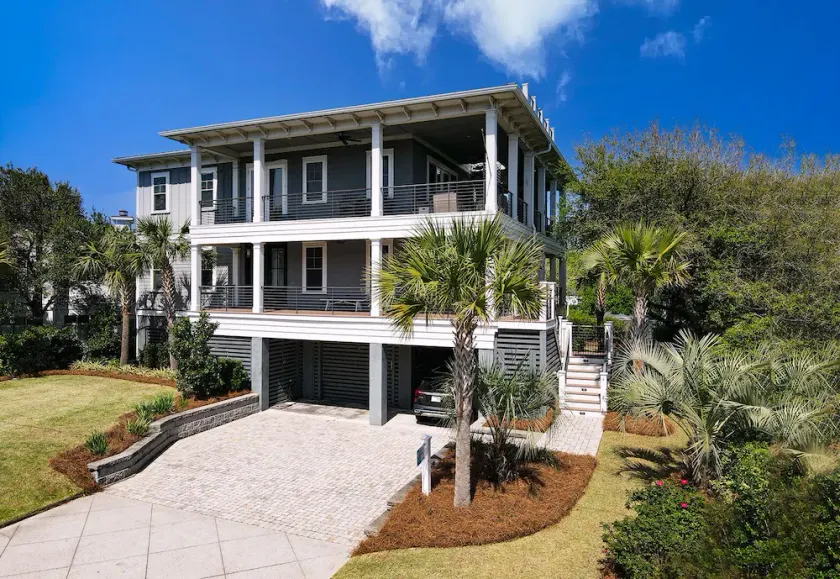 Nouvelle maison de construction avec piscine privée, ascenseur et vue sur l'oc��an! - Image 1