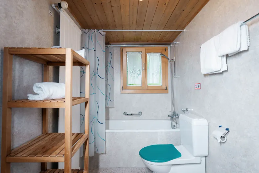 \"Cozy Family Flat with Stunning Mountain Views in Amden, Switzerland!\" - Image 1
