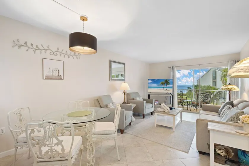 Beach Castle # 24: 1 BR / 1 BA Resort auf Longboat Key von RVA, für 4 Personen - Image 1
