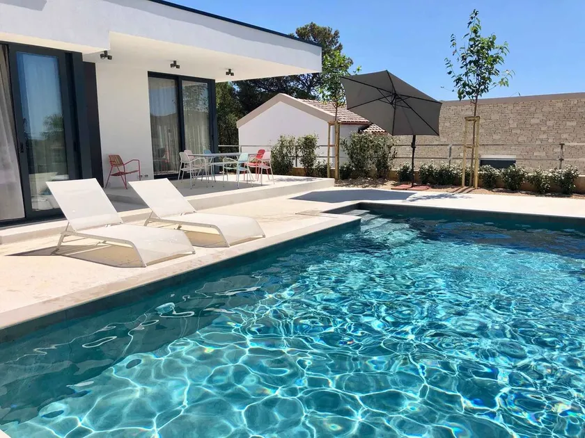 Maison de vacances avec terrasse et piscine - Image 1