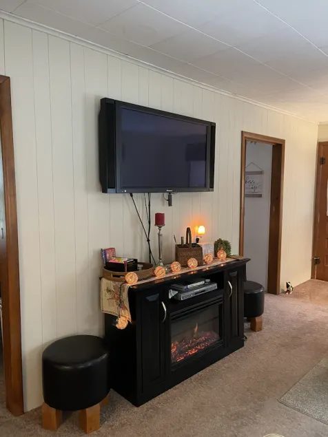 🌟”The Lily Pad” Cottage🏡🚣‍♀️Strawberry Lakefront Fun on the Huron River Lake Chain! - Image 1