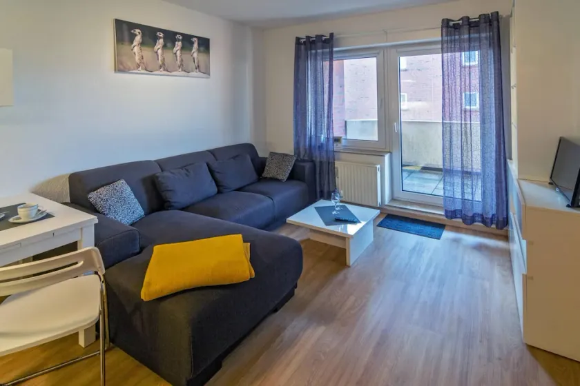 Cozy upper apartment Nordseebrise with a view of the canal - Image 1