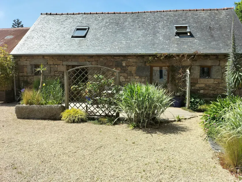 Renovated stone house, Plouzelambre, Côtes d'Armor - Image 1