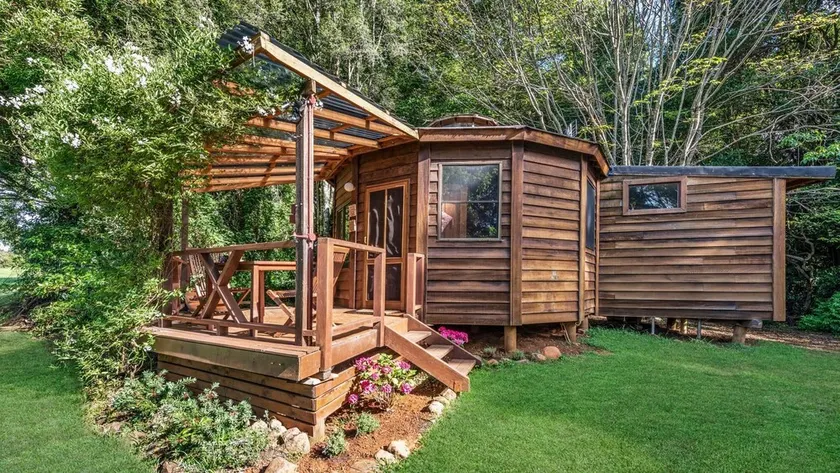 The Yurt at Lothlorien - Image 1