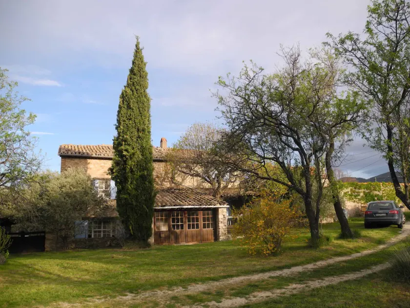 Large stone house with flair in Drôme provençale - Image 1