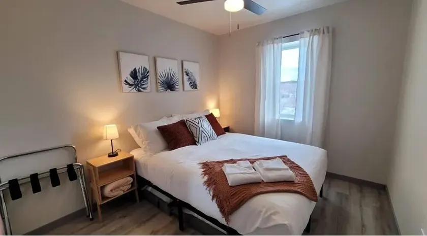 Bison Loft in Downtown Custer, Sleeps 4 - Image 1