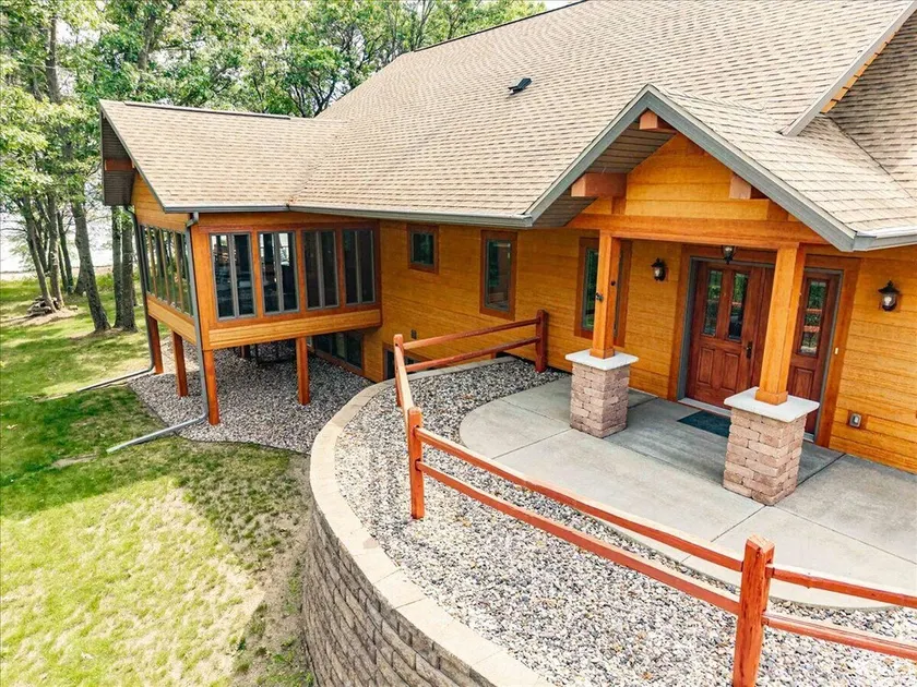 ONE OF A KIND FAMILY BEACH FRONT HOME ON LAKE PETENWELL  - PET FRIENDLY - Image 1
