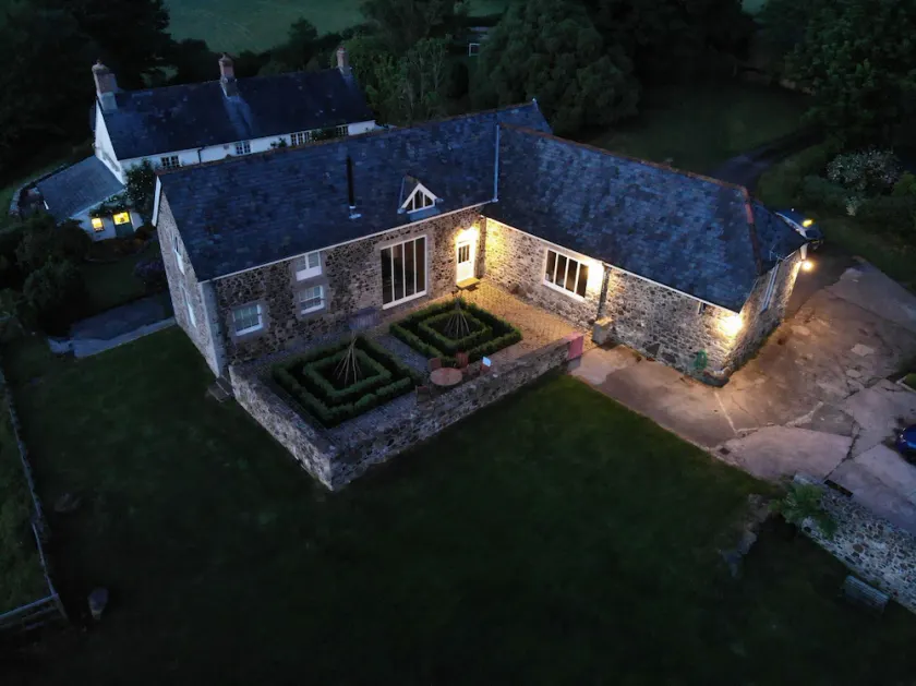 Grade II Listed Stone Barn within Dartmoor - Image 1