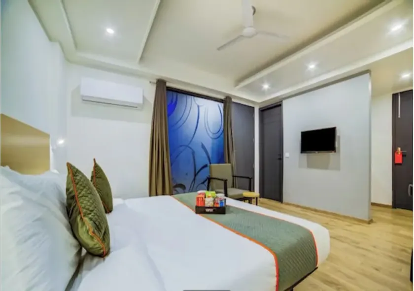 Remodeled Townhouse for Luxurious corporate stays near sector 57, Hongkong Bazar - Image 1