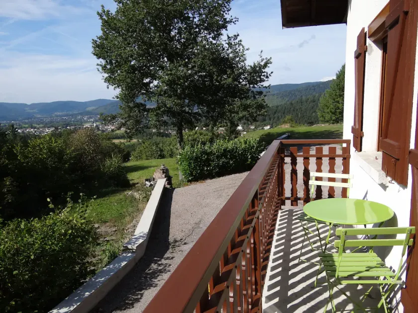 Chalet med enestående udsigt over dalen - Image 1