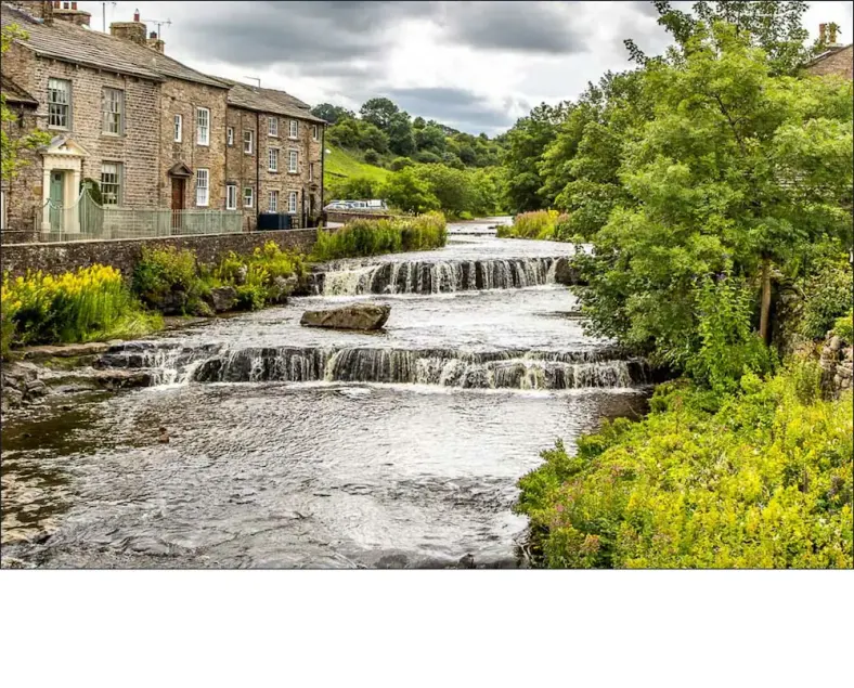Cosy, traditional cottage overlooking waterfalls, Gayle, Hawes, Yorkshire Dales. - Image 1