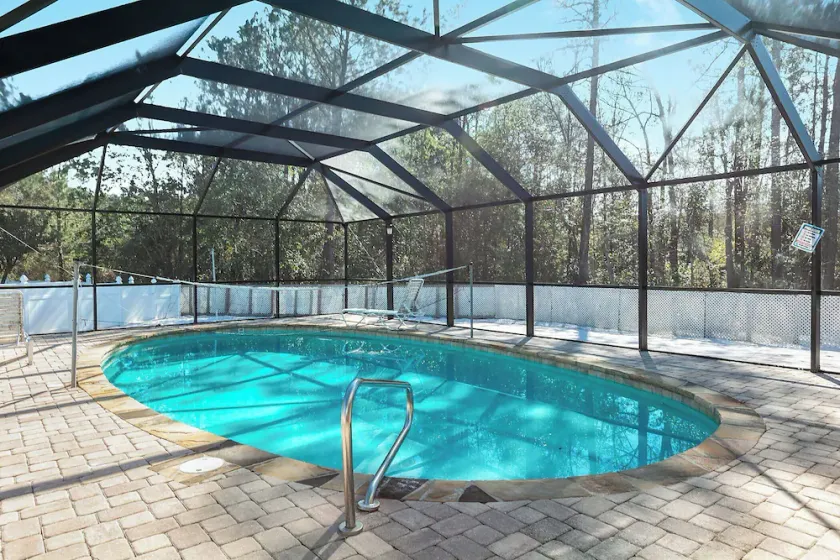 Ruhiger Rückzugsort mit überdachtem Pool – Haustierfreundlicher Urlaub! - Image 1