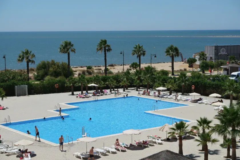 Seaside Apartment in Isla Canela - Image 1