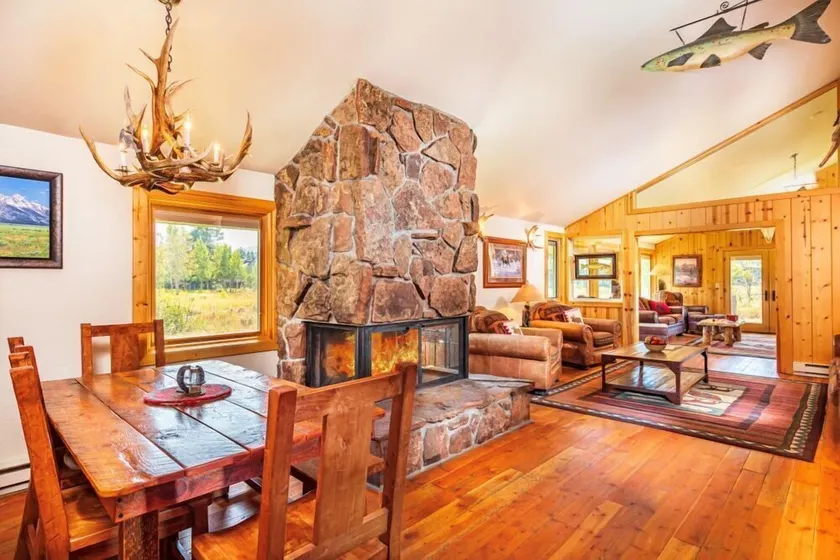 Aspens A1A: The Aspens- Great Deck with Mountain Views and Western Charm - Image 1