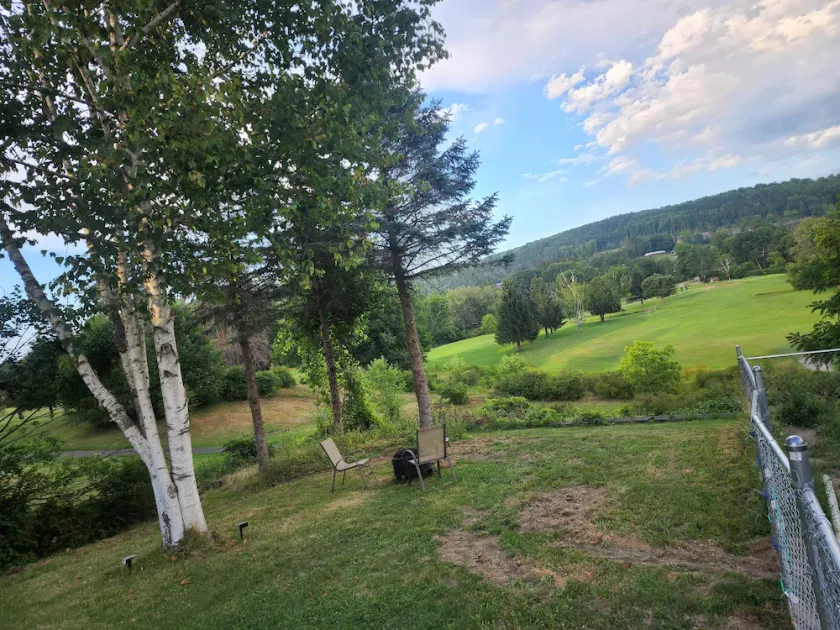 Cottage on the Country Club - Image 1