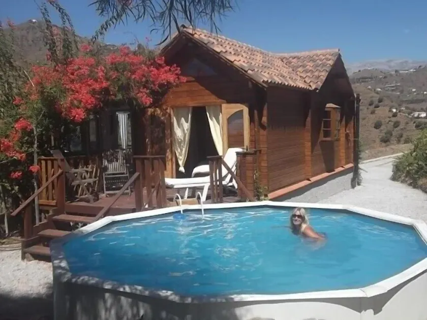 Unique Cabin,  4 Miles to Beach, Stunning Views, Unlimited WIFI. 4 x4 paradise. - Image 1