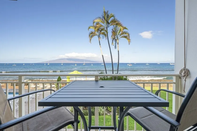 Perfect location & Unbelievable Views at Lahaina Roads - Image 1
