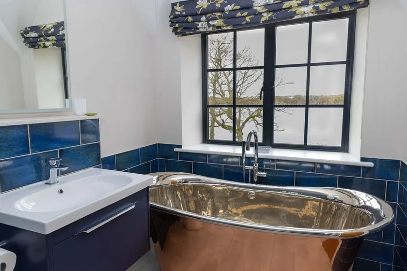 8 Tarn End Cottage, a luxurious cottage for romantic break overlooking Talkin Tarn close to Hadrians Wall - Image 1