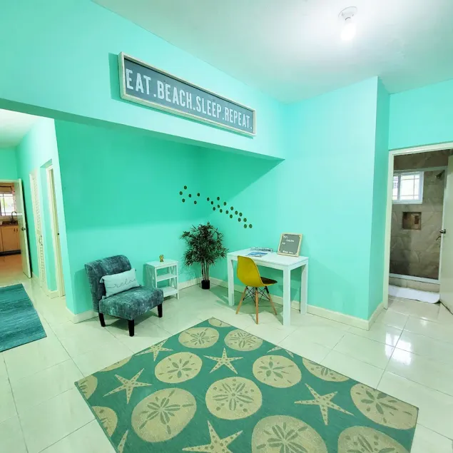 Restful Retreat - 12 mins to the beach! - Image 1