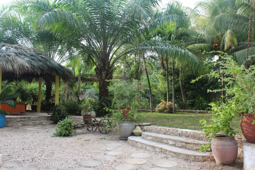 Le Jardin Hotel Restaurant - Image 1