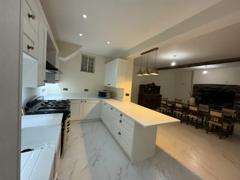 Cae Nest Hall - Image 1